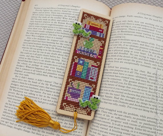 16 PCS Wooden Bookmark Blanks Cross Stitch Kit DIY Wooden Craft Bookmark  Ornaments For Kids And
