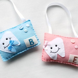 Tooth fairy pillow, personalised Tooth pocket, pouch, envelope with initial. Boy or girl, pink or blue, custom colours