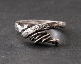 Anillo rústico de plata de ley: joyería urbana oxidada