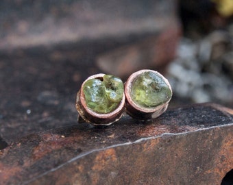 Tiny Stud Earrings Small Stud Earrings Minimalist Earrings Copper Tiny Earrings Raw Peridot Earrings Copper Studs Green Studs Earrings Women