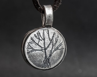 Arbre de vie en argent Pendentifs arbre d’argent Arbre de vie celtique Collier de solutionneur d’art Pendentif d’arbre d’art Bijoux en argent rustique Cadeau en argent gravé