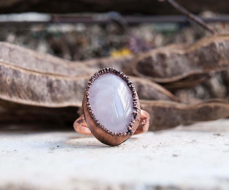 Birthstone Jewelry April Birthstone Rose Quartz Stone ring Copper jewelry 7th anniversary Quartz jewelry Rose ring Patina adjustable ring