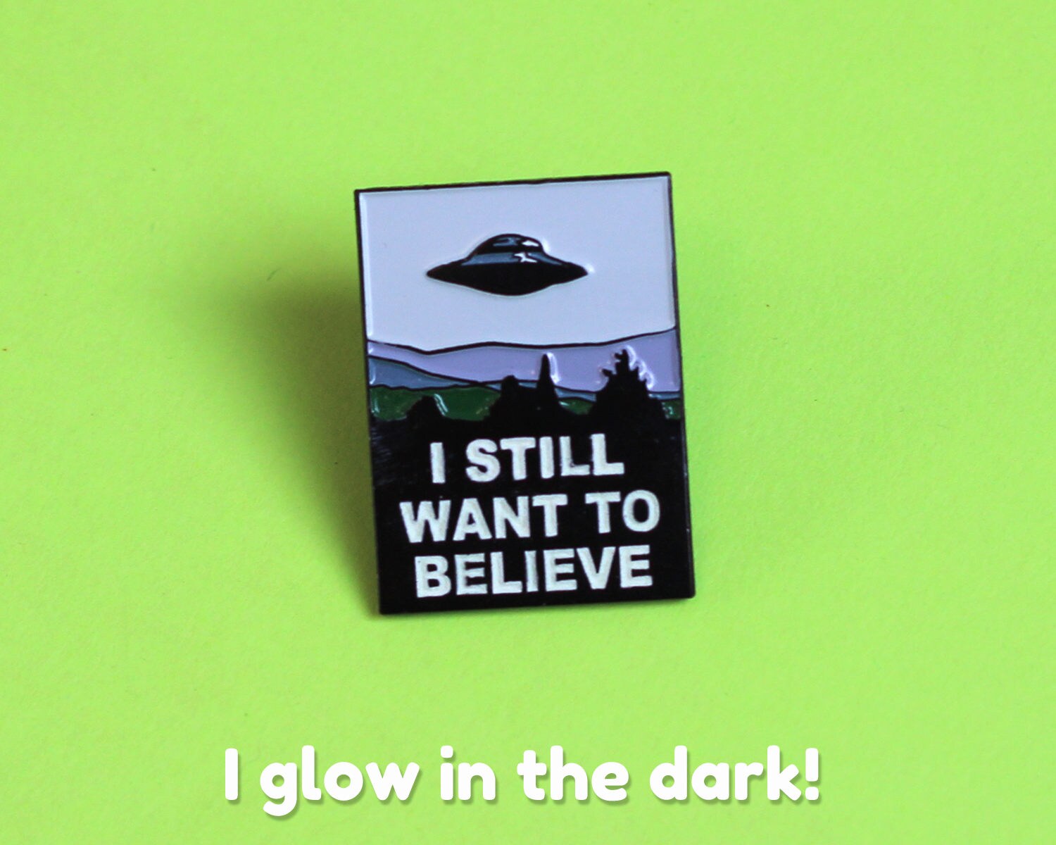 X Files Poster soft enamel pin badge - Glow in the Dark