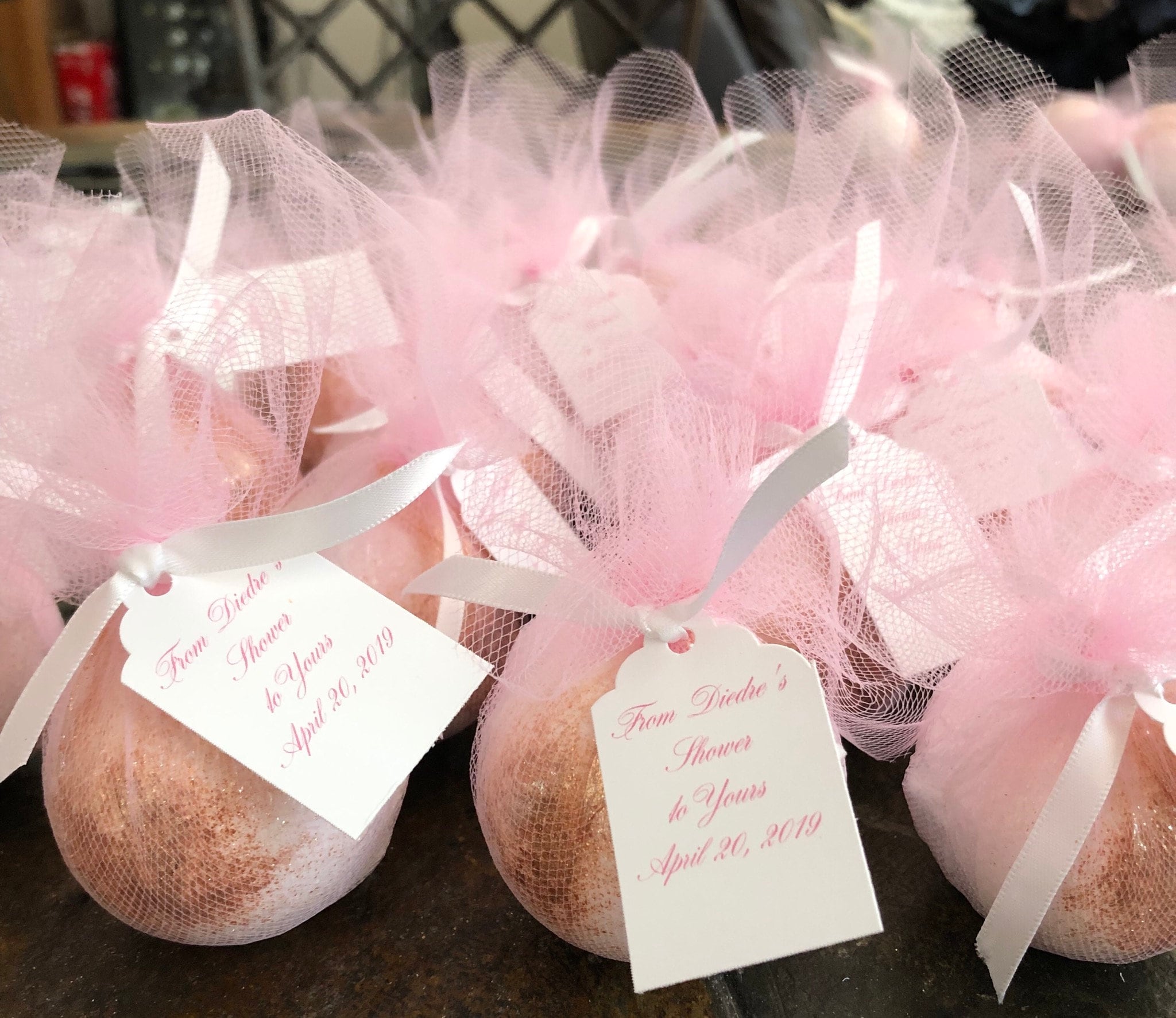Rose Gold Bridal Shower Bath Bomb Favors, Free Shipping-5oz large /Shrink  wrapped Tulle covered with ribbon with Personalized tags