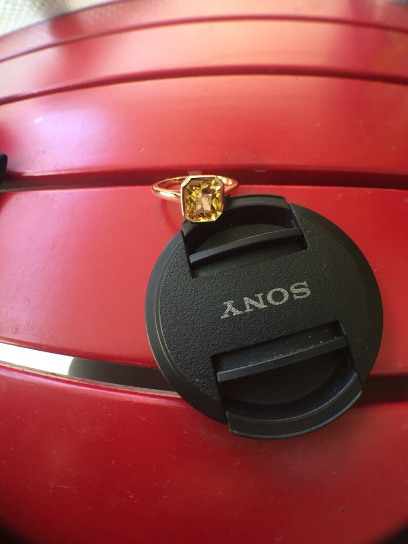 Fancy Vivid Yellow diamond zircon 18k gold ring image 4