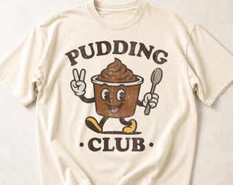プディングクラブ ヴィンテージマスコットTシャツ：グルメ、デザート好きの方へのレトロなチョコレートプディングシャツ、面白いギフト、着心地の良いユニセックスグラフィックTシャツ