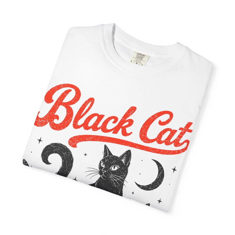 T-Shirt mit schwarzer Katze, Vintage-T-Shirt mit schwarzer Katze in bequemen Farben, Retro-T-Shirt mit Katzenmotiv, Geschenk für Katzenliebhaber, Cottagecore-T-Shirt White