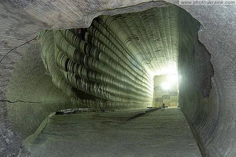 Артемовск шахта. Соледар шахта соляная. город соледар донецкая область соляные шахты.