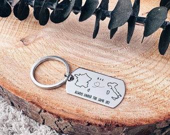 Long Distance Relationship Keyring - Travel Friendship Keychain - Always under the same sky Moving away Gift - Leaving Home Countries Map