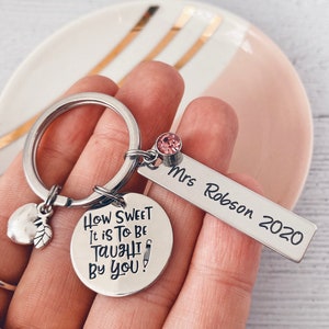 Appreciation Teacher Keychain Gift - End Of Year Teacher Assistant Gift - Personalised Teacher keyring gift - Thank you Chlidminder Keychain