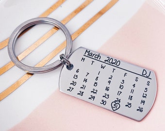 Personalised New Baby Calendar Keyring Custom Date - Gift for Dad Keychain - New Parents Special Date - Custom Mummy Gift Baby Birthday Date