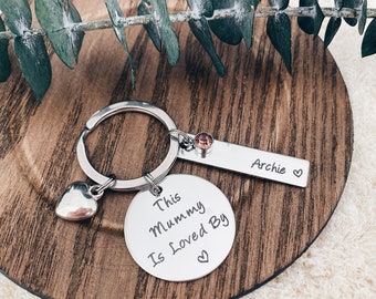 Personalised Keyring Gifts For Mom - This Mummy is loved - Family mothers day gift - Gifts for her - Custom keyring for mum - Mummy kechain