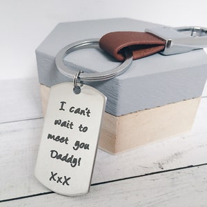 Dad To Be Personalised Keyring - Expectant Father Keyring - Gifts For New Dad - From the Bump Daddy Keychain Gift - Keepsake Daddy To Be