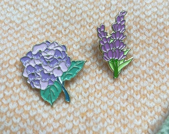 Purple Lavender Hydrangea Enamel Pin, Flower Enamel Badge Pin, Lavender Flower Laple Pin, Plant Brooch Pin,  Bloom Flower Pin, Gifts For Her