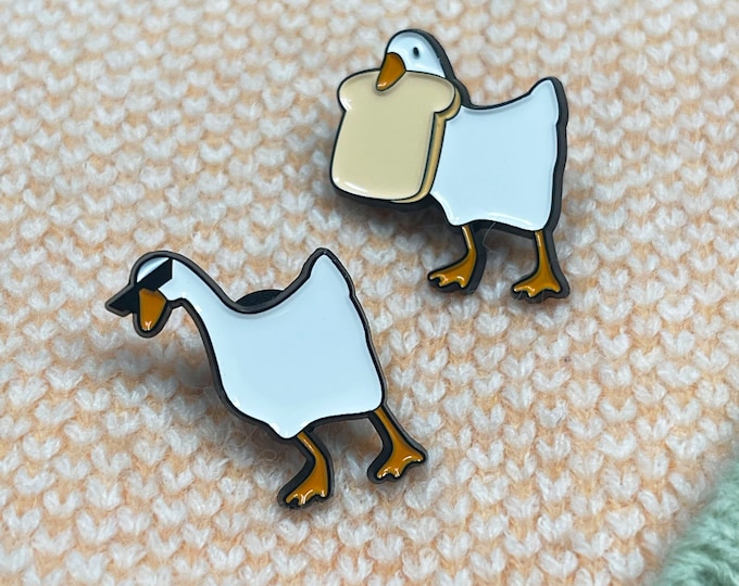 Funny Goose Pins, Cute Goose Enamel Pin, Goose Eating Bread Enamel Pin, Animal Laple Pin, Cute Bag Pins, Untitled Goose Pin, Birthday Gifts