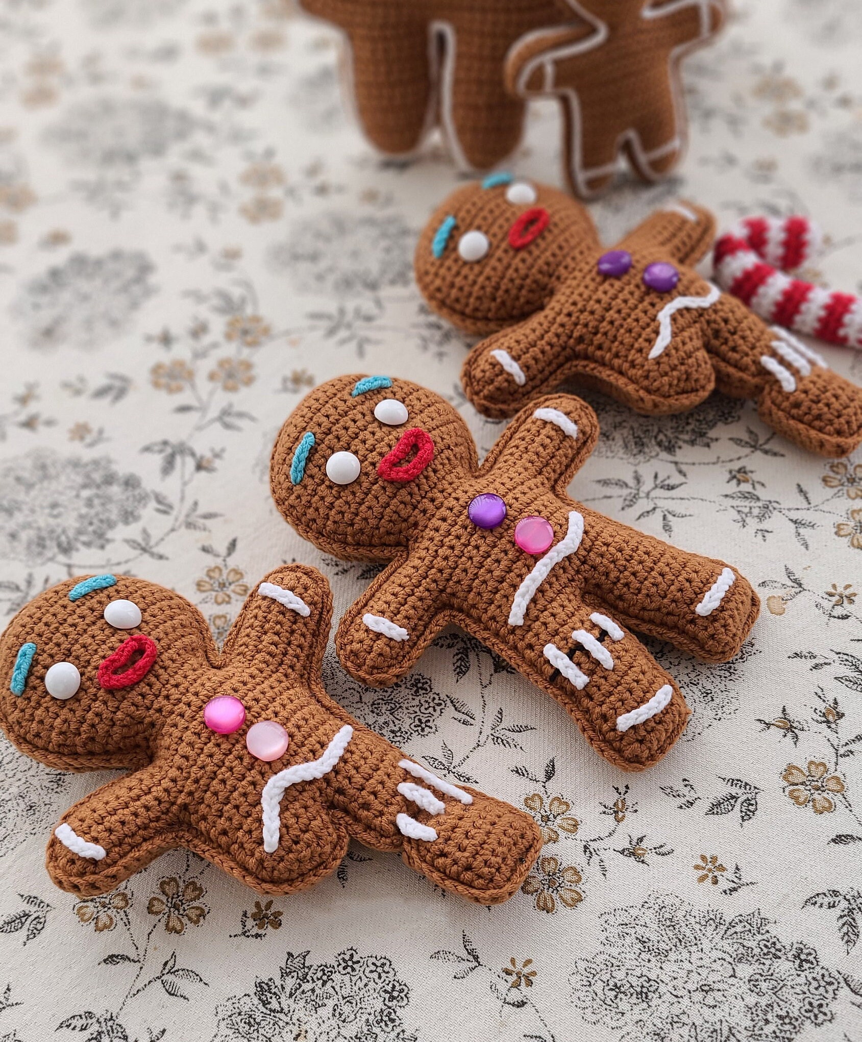 ジンジャーブレッドマンの編みぐるみパターン（PDF） - Etsy 日本