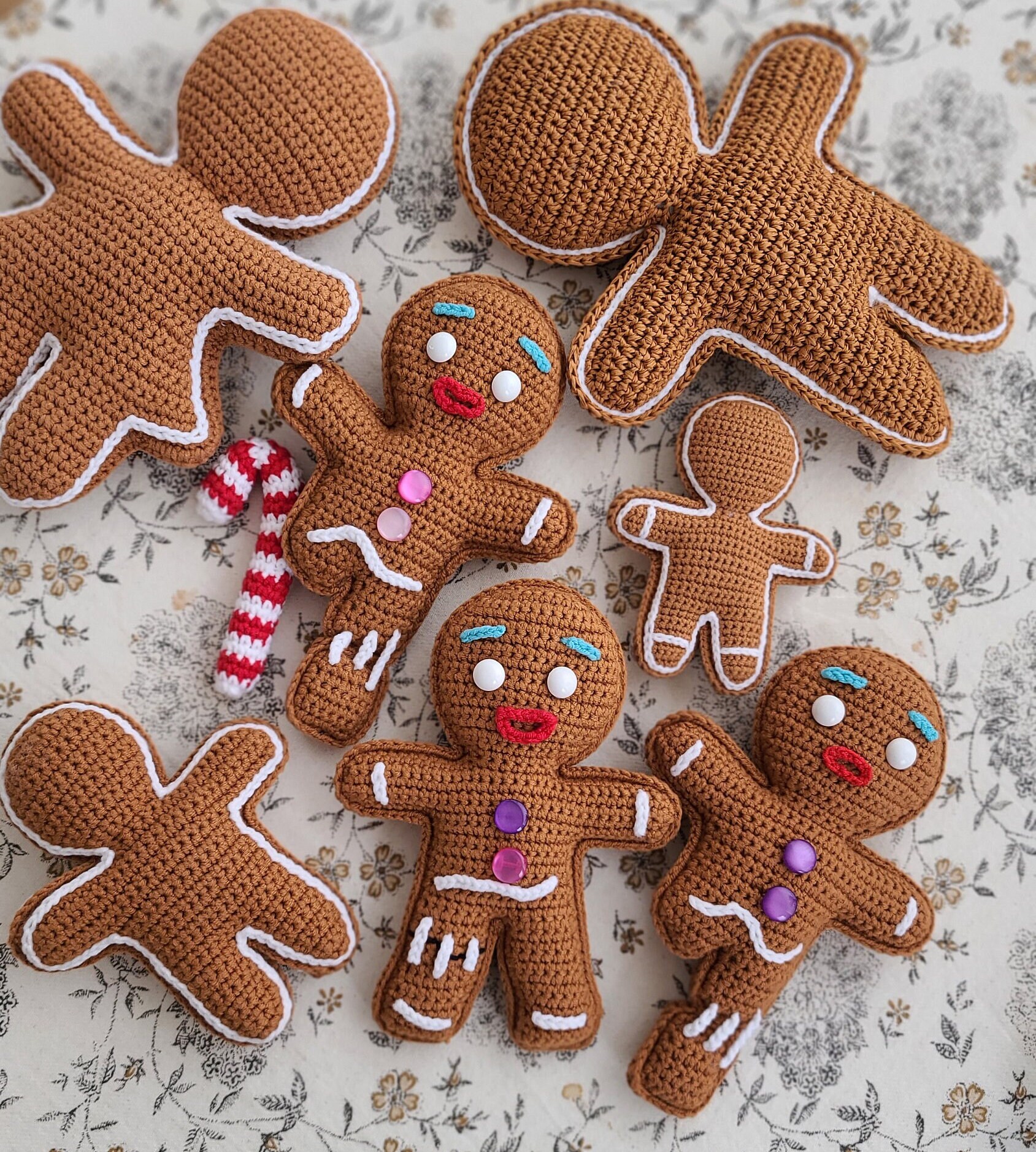 ジンジャーブレッドマンの編みぐるみパターン（PDF） - Etsy 日本