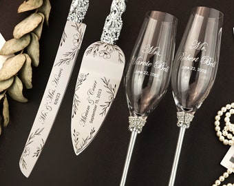 Silver wedding champagne flutes for bride and groom cake cutter set engraved Wedding glasses personalized cake cutting Bridal shower gifts
