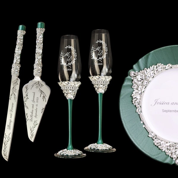 Emerald wedding glasses for bride and groom Bridal shower gifts personalized cake cutting set green 30th anniversary flutes gifts for couple