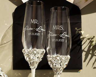 White wedding champagne flutes for bride and groom bridal shower gifts for bride Anniversary glasses gifts for couple