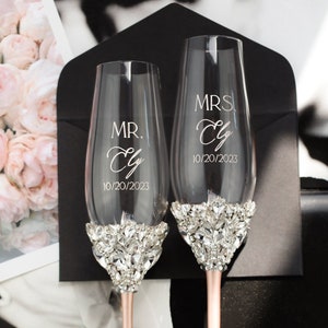 Wedding gifts Champagne flutes for Bride and Groom Bridal shower gift for couple Wedding personalized toasting glasses 25th anniversary gift