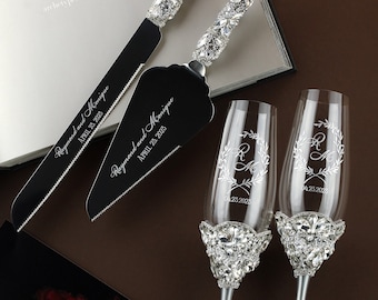 Personalisierte Hochzeitsgläser für Braut und Bräutigam, Jahrestagshochzeitsgeschenk für Paare Gravierte Toastgläser Mr. und Mrs. Crystal Champagner