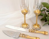 Gold wedding glasses and cake server set, Gold champagne glasses and cake cutter set, toasting glasses for Bride and Groom, anniversary