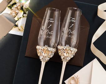 Wedding champagne flutes for Bride and Groom, Anniversary gift Toasting glasses gold silver Champagne flutes Bridal shower gift for bride