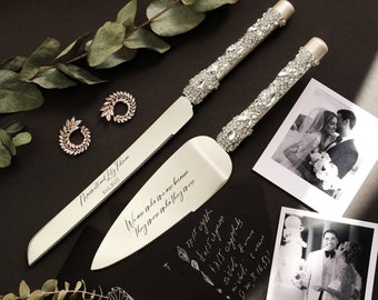 Tortenheber-Set für Braut und Bräutigam mit individueller Gravur, Hochzeitsparty-Andenken, elegantes graviertes Tortenmesser und Tortenheber als Geschenk für Hochzeitspaare