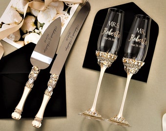 Wedding Champagne flutes and cake server set, Wedding gold anniversary gift, Cake cutting set with flutes Cake server set Bridal shower gift