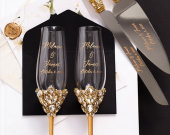 Engraved Wedding flutes for bride and groom cake cutter set Wedding anniversary gifts Cake cutting set Toasting glasses bridal shower gifts