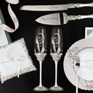 Personalized champagne flutes white cake server set anniversary gift Engraved toasting glasses bride groom cake cutting Bridal shower gifts