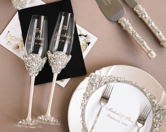 Personalized wedding glasses and cake server set, plate and forks GOLD or Ivory Wedding gift Champagne flutes dish cake cutting Ser of 7