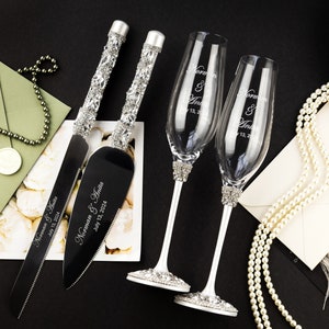 White Wedding toasting glasses bride and groom cake cutting set champagne flutes engraved cake set forks plate 25th anniversary wedding gift