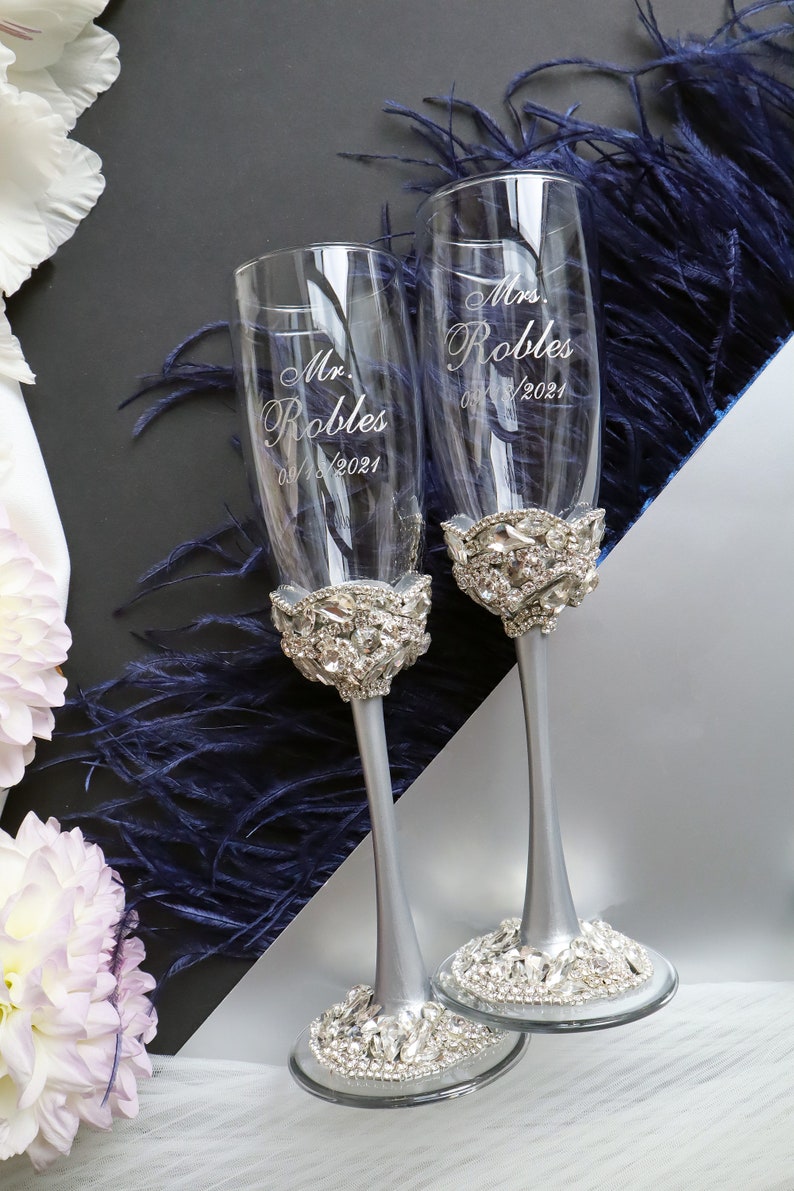 Personalized Wedding Flutes and Cake Cutting Set Wedding Gift Etsy