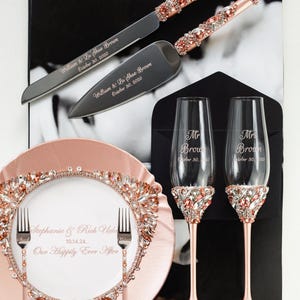 ROSE GOLD Wedding glasses and Cake Server Set wedding shower gift for bride and groom wedding toasting flutes bridal shower gifts ideas