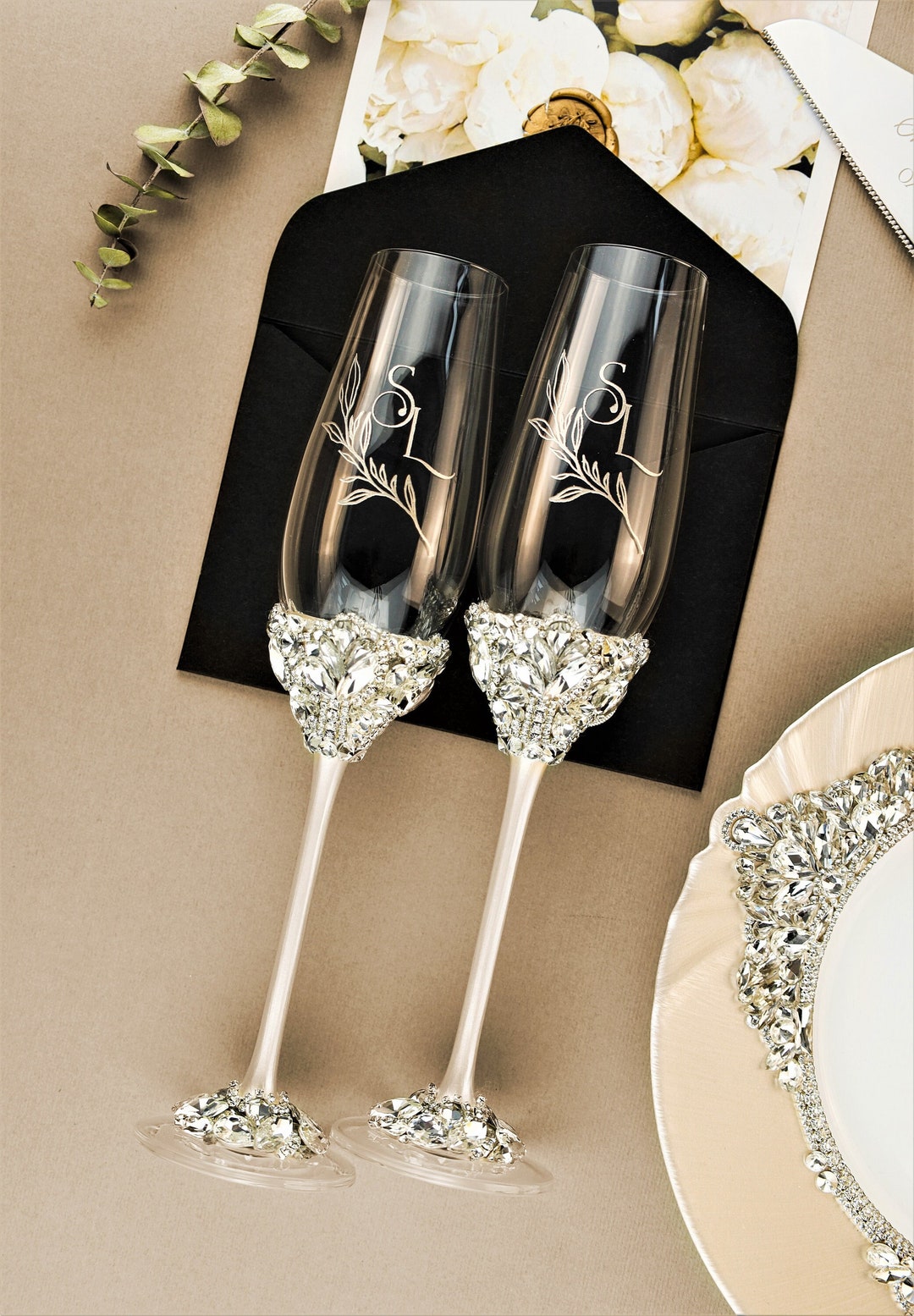 Wedding Gift Glasses Bride and Groom, Personalized Flutes Gold ...