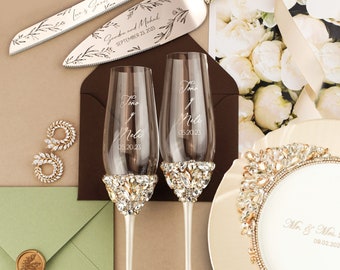 Gold Wedding glasses for Bride and Groom Bridal shower gifts ivory champagne flutes engraved cake cutter set Personalized gifts for couple
