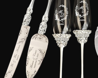 Personalized champagne flutes and cake server set Wedding anniversary gift Engrave toasting glasses and cake cutting set Bridal shower gift