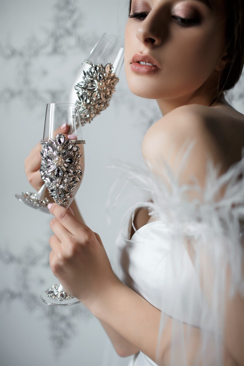 Fast shipping 4-7 days Wedding glasses and cake server set Plate and forks Pillow for rings Silver Blush White Champagne Wedding set of 8