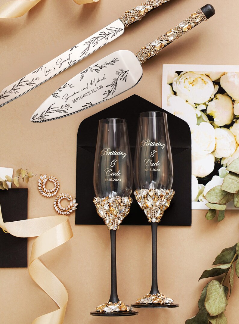 Personalized gifts Wedding glasses for Bride and Groom Cake Server Set Wedding plate forks Gold 50th Anniversary champagne flutes engraved Black & Gold