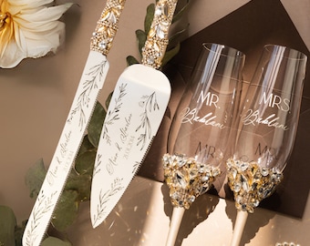 Ivory Gold Wedding glasses and Cake Server Set Wedding Cake Knife Cake Cutting Set Toasting flutes and cake server set, wedding gift Set of4