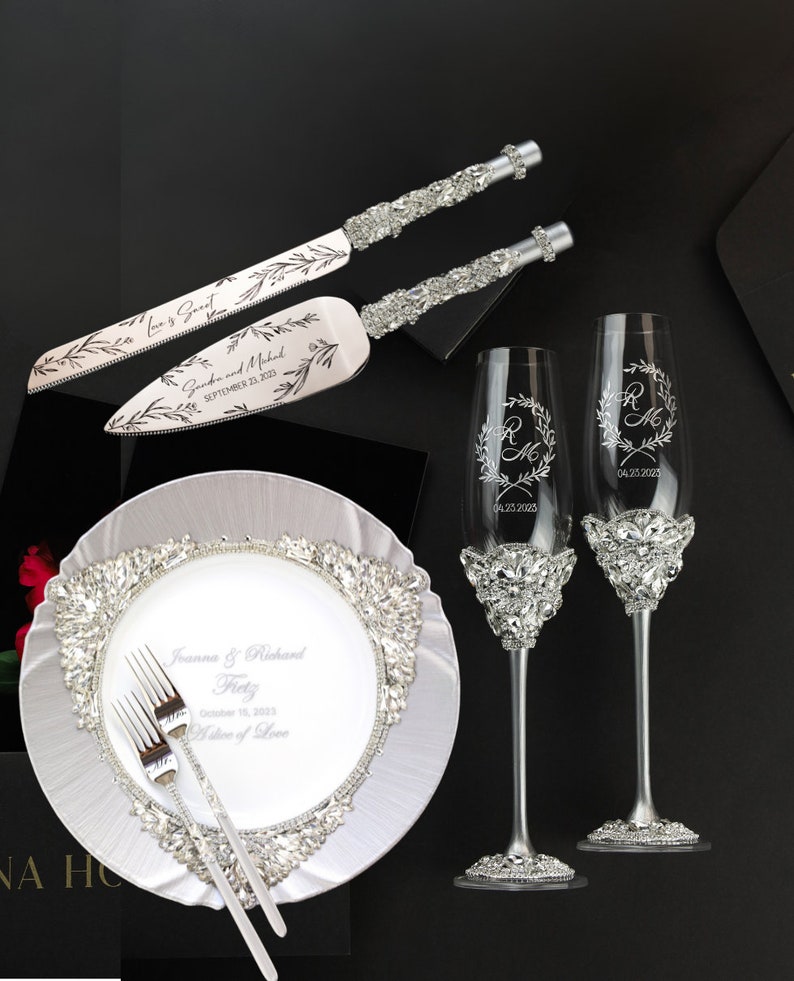 Personalized wedding gift for couple champagne flutes and cake cutting set Silver toasting glasses and cake set, Anniversary wedding gift set of 7