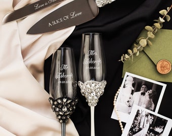 Wedding shower gifts for couple glasses Black White Cake Server Set Wedding Toasting flutes engraved cake server set wedding gifts for bride