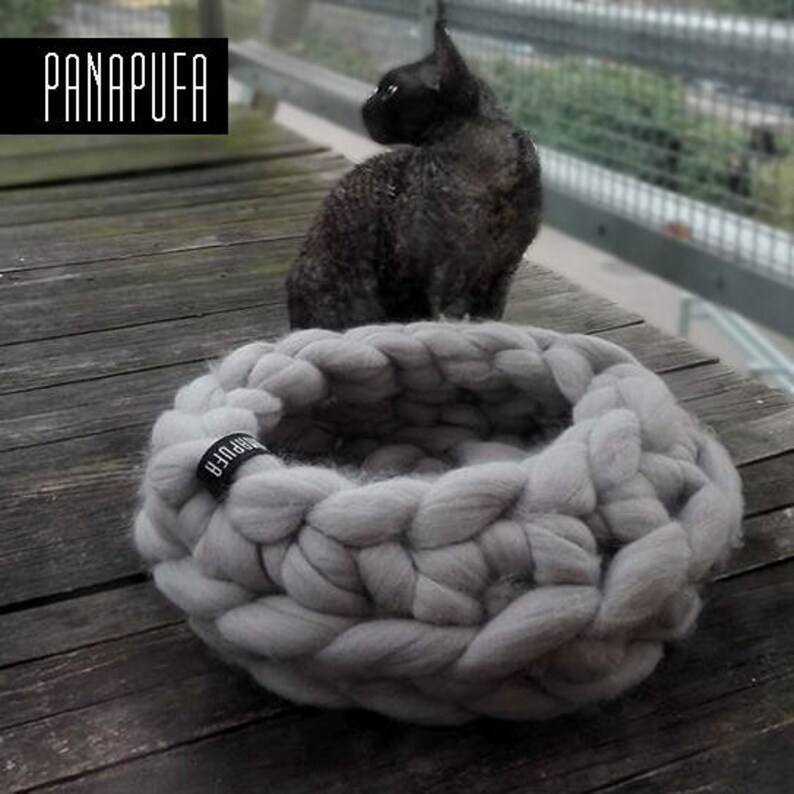 READY 2ship CHUNKY knit cat bed chunky yarn pat bed chunky Etsy