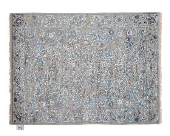 Kanhaya Hand Knotted Blue Grey Silk Rug Oriental Pattern