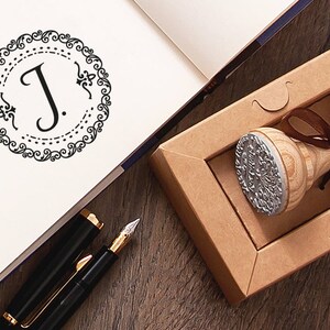 MONOGRAM J STAMP - Birthday Gift stempel - unieke Gift - brief J Stamp - eerste J verjaardagsgift - aangepaste verjaardagsgift