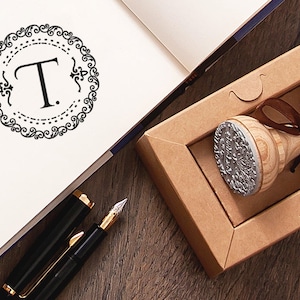 MONOGRAM T STAMP - Sello T Regalo - Carta T Sello - Regalo T Inicial - Sello de Favores de Boda - T Sello de Goma