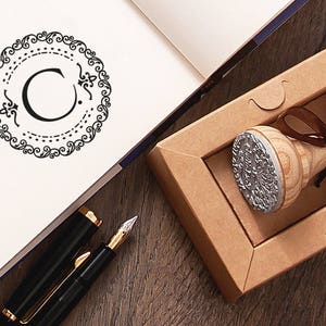 MONOGRAMMA C STAMP - regalo di compleanno C - Business regalo bollo - iniziale C regalo - timbro di gomma C - originale presente C - lettera C Stempel