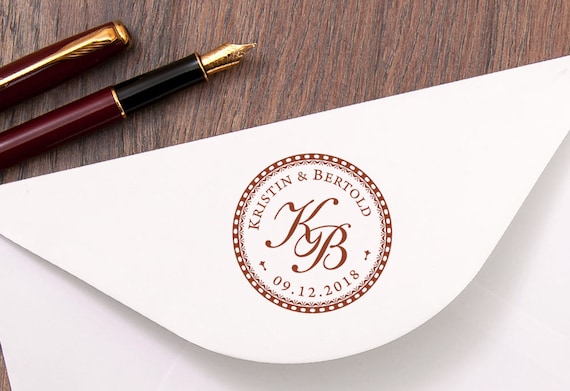 UNIQUE WEDDING GIFT - Custom Initial Stamp - Wedding Initial Gift - Save the Date Stamp - Personalized Family Stamp - Engagement Gif Stamp